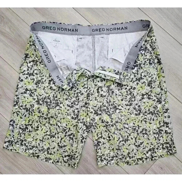 Greg Norman Attack Life Men's Golf Shorts Size 38 Green Grey White - Picture 7 of 10